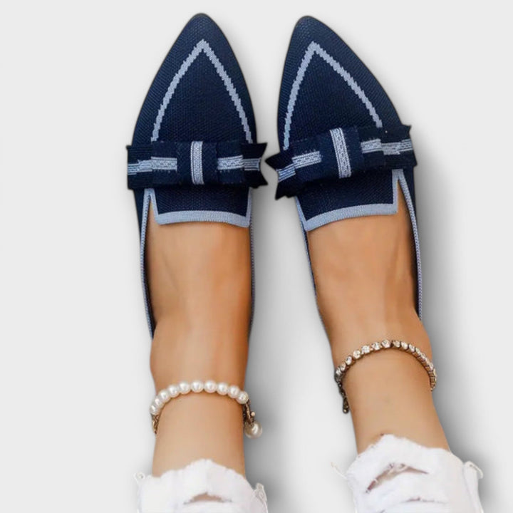 Zapatos planos de mujer con diseño anudado