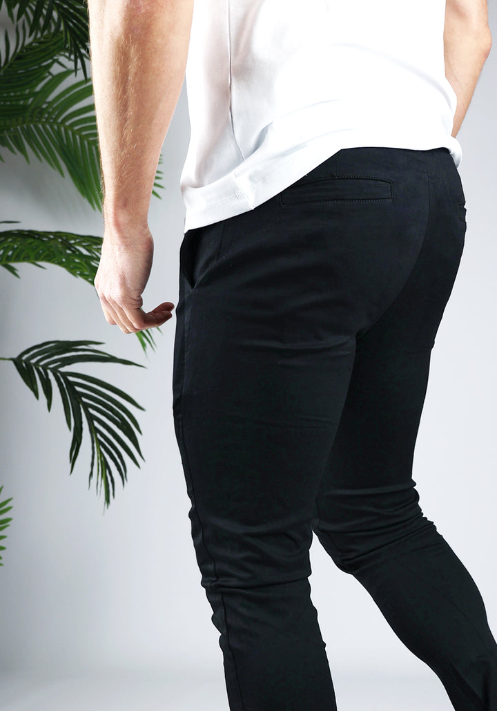 REFINED CHINO – BLACK